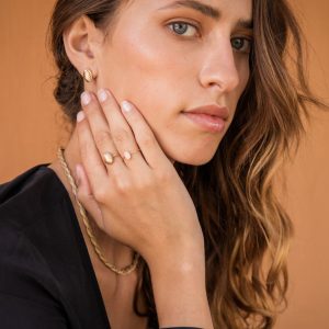 Clous d'oreilles Giulia