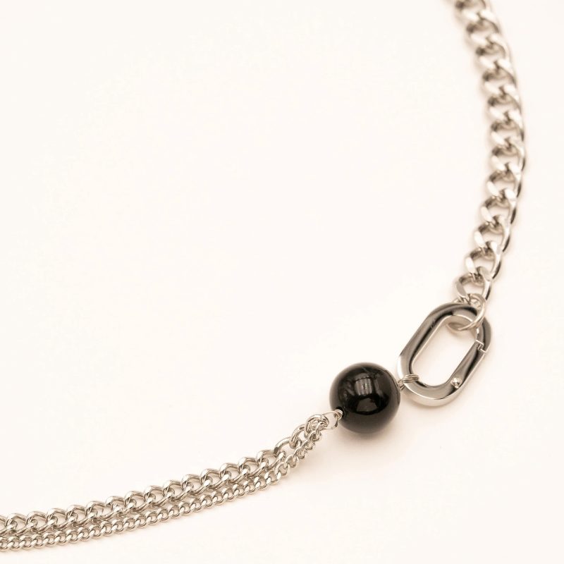 Collier Avery – Image 2