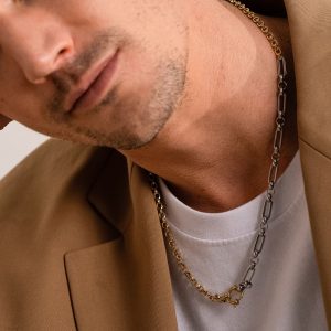 Collier Lindsey