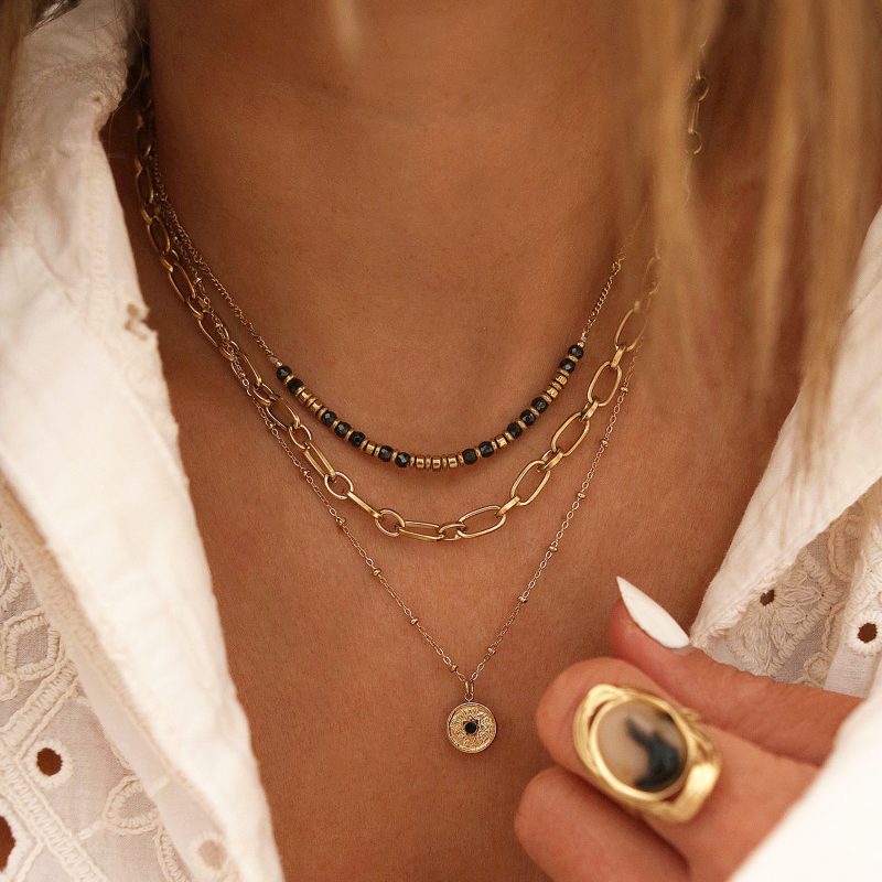Collier triple Tara